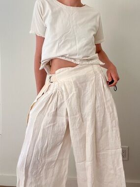 Madewell white top raw hem S